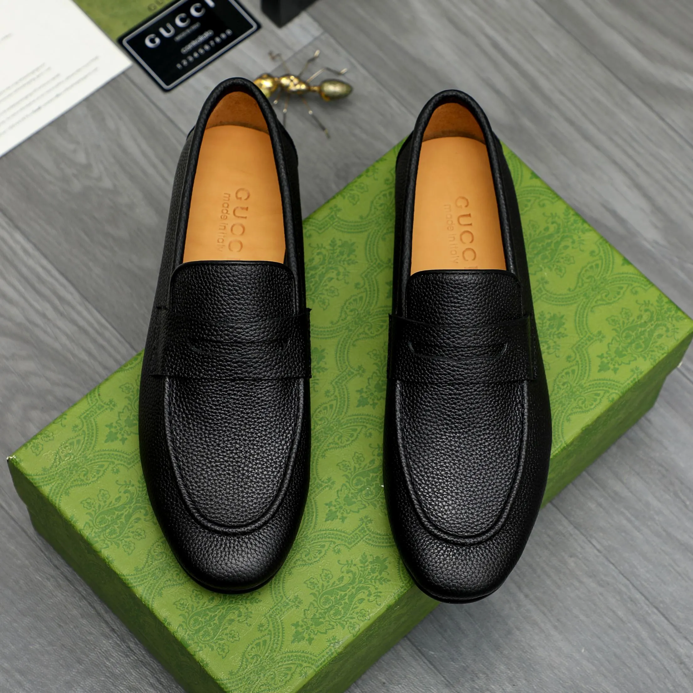 Men's shoes 💰500 product trademark: GUCCI "Gucci" business slip-on leather shoes. Regular size: 38-44 (37.45.46 custom-made, non-returnable) Product materials: Selected pebbled cowhide upper, cowhide insole, original outsole